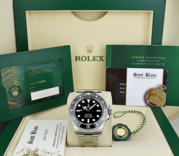 ROLEX Mens Stainless Steel Submariner 41 Black Dial w/ Card Model 124060