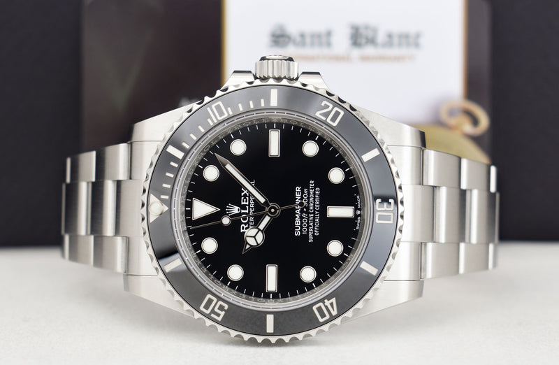 ROLEX Mens Stainless Steel Submariner 41 Black Dial w/ Card Model 124060