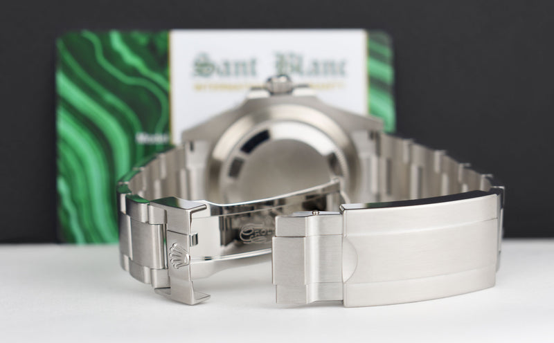 ROLEX Unworn Stainless Submariner 41 w/ 2025 Box & Card Model 126610 LN